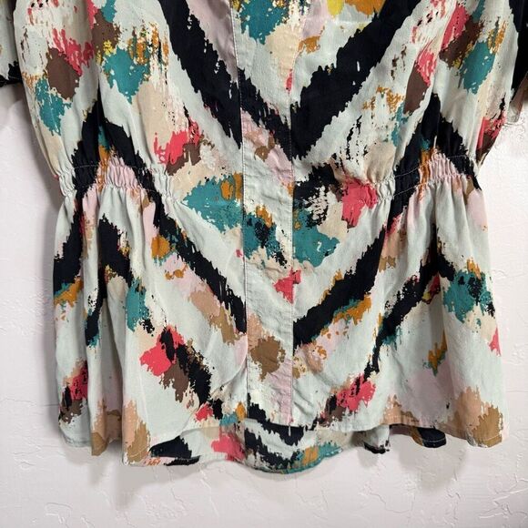 Womans BCBG Maxazria Silk Blouse Multi V-Neck Elastic Waist Sides size small - Picture 4 of 7